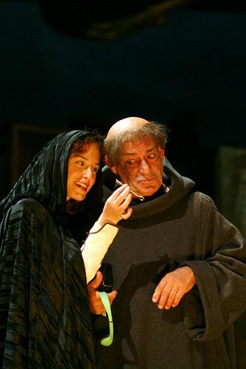 Alice Arcuri e Eros Pagni in Misura per misura foto M. Norberth.jpg