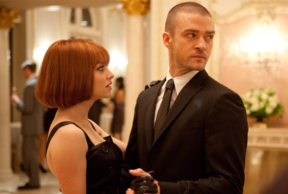 in-time-amanda-seyfried-justin-timberlake2 (1).jpg