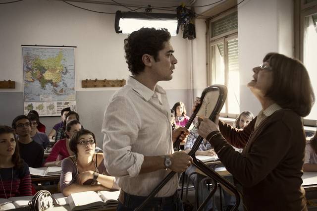 ilrossoeilblu-riccardo-scamarcio-foto-dal-film-3_mid.jpg