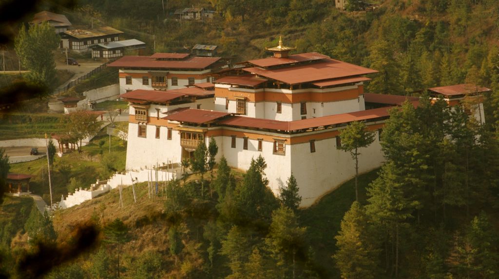 dzong.jpg